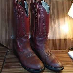 Mens vintage red leather cowboy boots 👢9D